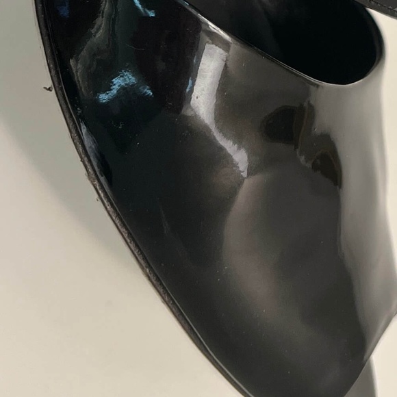 Gucci Patent Leather Peep Toe Patent Leather Booties Booties Sz 8 - Picture 9 of 9